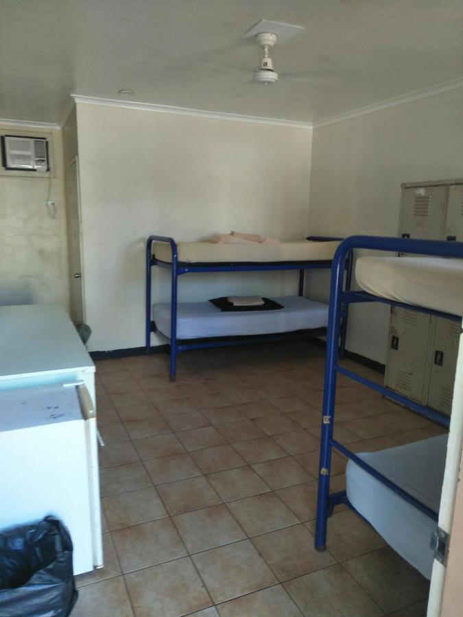 캐서린 Palm Court Backpackers 호스텔 외부 사진